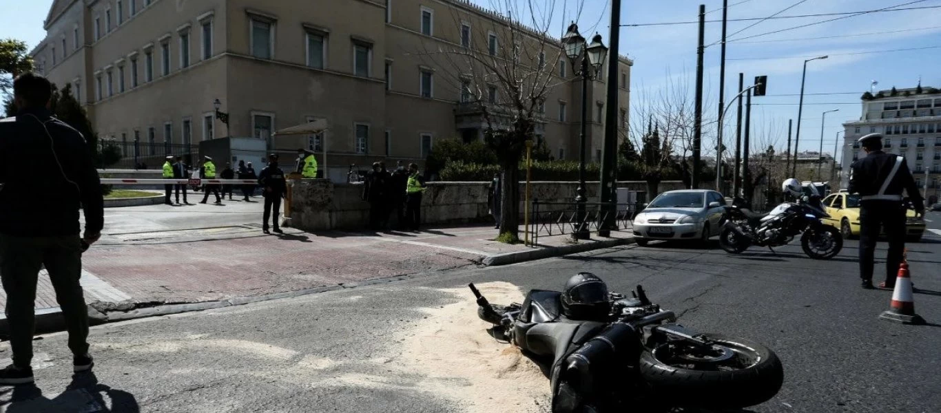 Διαψεύδει την ΕΛ.ΑΣ συγγενής του άτυχου 23χρονου: «Δεν έδωσε κατάθεση ο οδηγός - Του άνοιξαν την πύλη και μπήκε μέσα»